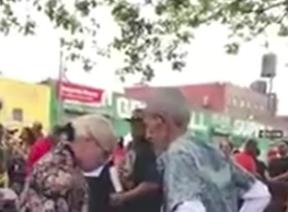 BAILE DE SALSA PRODUCE SABOR EN UN ABUELO