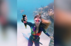 Experimento: ¿Qué sucede si abrimos una Coca Cola bajo el agua?