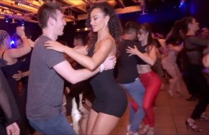 Bailando bachata sensual..