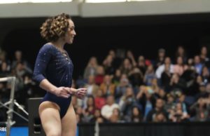 LA GIMNASTA ARTÍSTICA MÁS VIRAL LO HA VUELTO A HACER!