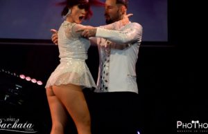 Asi se baila la bachata..