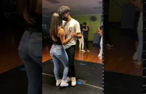 Hermosa Bailando Bachata